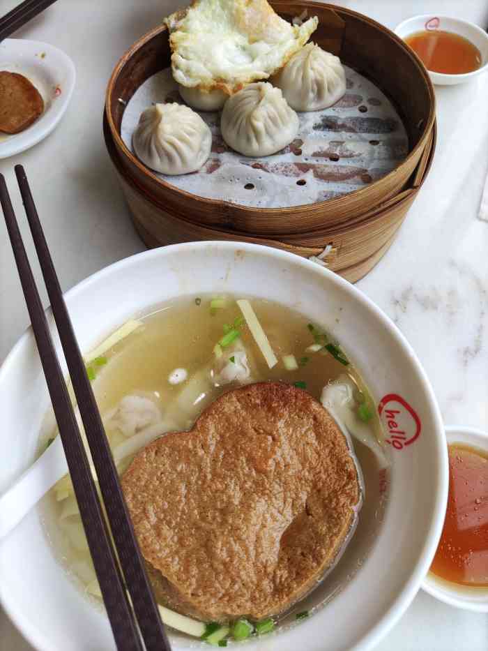 老盛兴汤包馆(乌鲁木齐店)-"说实话半颗星都不想给,点了带大拇指的