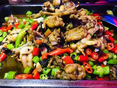 炭烧牛蛙平锅紫苏味-蘭奢雅集·江浙菜(青山江滩店)