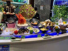 -亚洲国际大酒店·云顶阁旋转自助餐厅