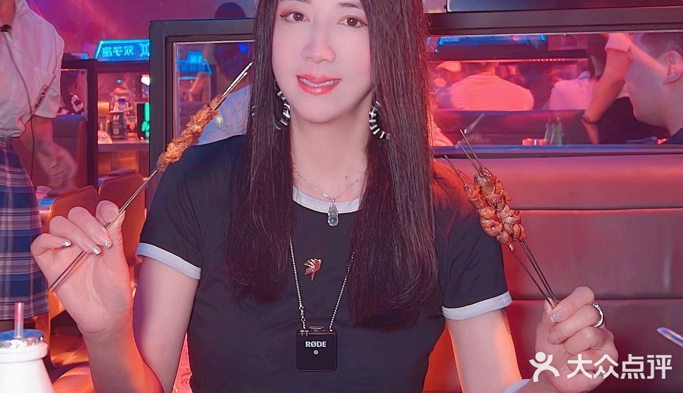 撸串小酌感受冬日飘雪与春日漫天樱花