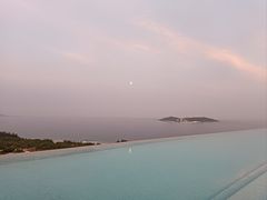 -瑰丽酒店·海吧·天际下午茶·现场DJ·天台酒吧