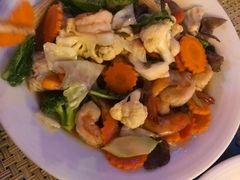 -Pakwan Restaurant & Bar