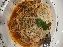-Chom Cafe and Restaurant