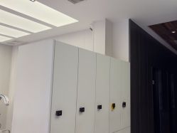 -PE SALON
