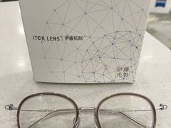 -三目眼镜·蔡司视觉合作店(青浦宝龙店)