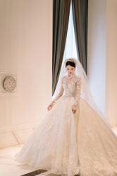 -艾米丽婚纱礼服