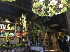 -春天里·老街坊餐厅(港隆广场店)