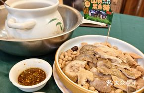 Lotus Root Pork Tendon Soup