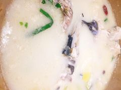 -鲜呦蒸汽石锅鱼(北辰路店)