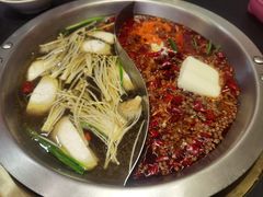 -沸炉重庆老火锅(军事博物馆店)