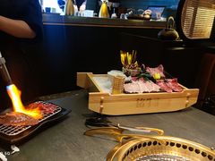 -铭牛烧肉·和牛海鲜自助(高新月牙湖店)