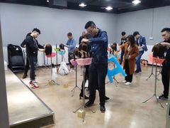 -粤港芭莎美容美发化妆学校