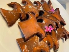 卤味厚切牛肝菌-四季民福烤鸭店(故宫店)