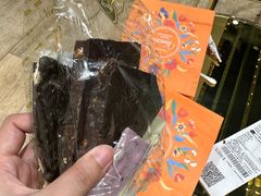 -VENCHI 闻绮(北京国贸商城店)