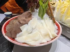 -红鼎豆捞·非遗鲍皇汤火锅(宝丰路店)