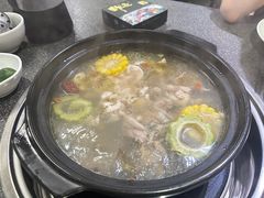 石橄榄探炉鸡-野迹·石橄榄鸡·烧烤(新洲店)