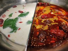 -湊湊火锅·茶憩(打浦桥日月光店)