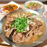 人均50+的跷脚牛肉馆，好吃到跳脚！