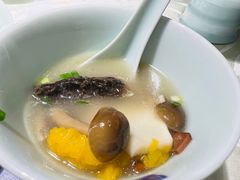 -宽坐河鲜馆(凤城九路店)