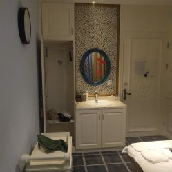 -静博士养生美容连锁