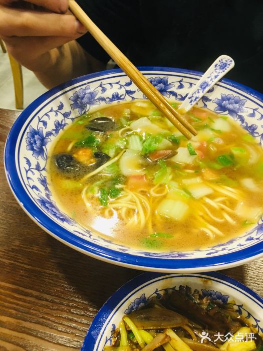阿扁杭州面(苗圃店)生爆腰花面图片