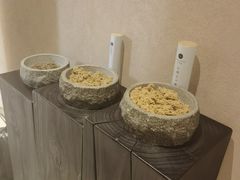 -灸春堂·艾灸·痛症·整脊连锁(之江银泰店)