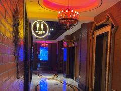 -依呀呀ktv烧烤小串(中山西路店)