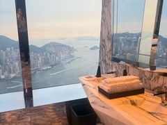 -OZONE 顶楼酒吧(香港丽思卡尔顿酒店)