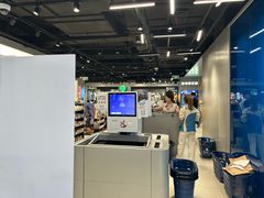 -迪卡侬(环球港店)