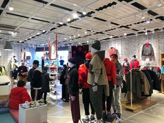 -NIKE KICKS LOUNGE体验店(北京新中关店)