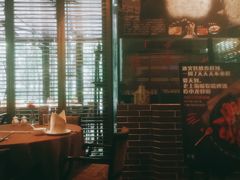 靠窗位-东方明珠老上海8号餐厅