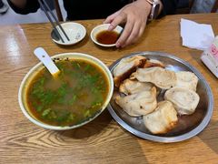 -黄阿姨锅贴大王(万航渡路店)