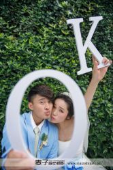 -都市丽人婚纱摄影