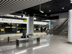 -蓝天路(地铁站)