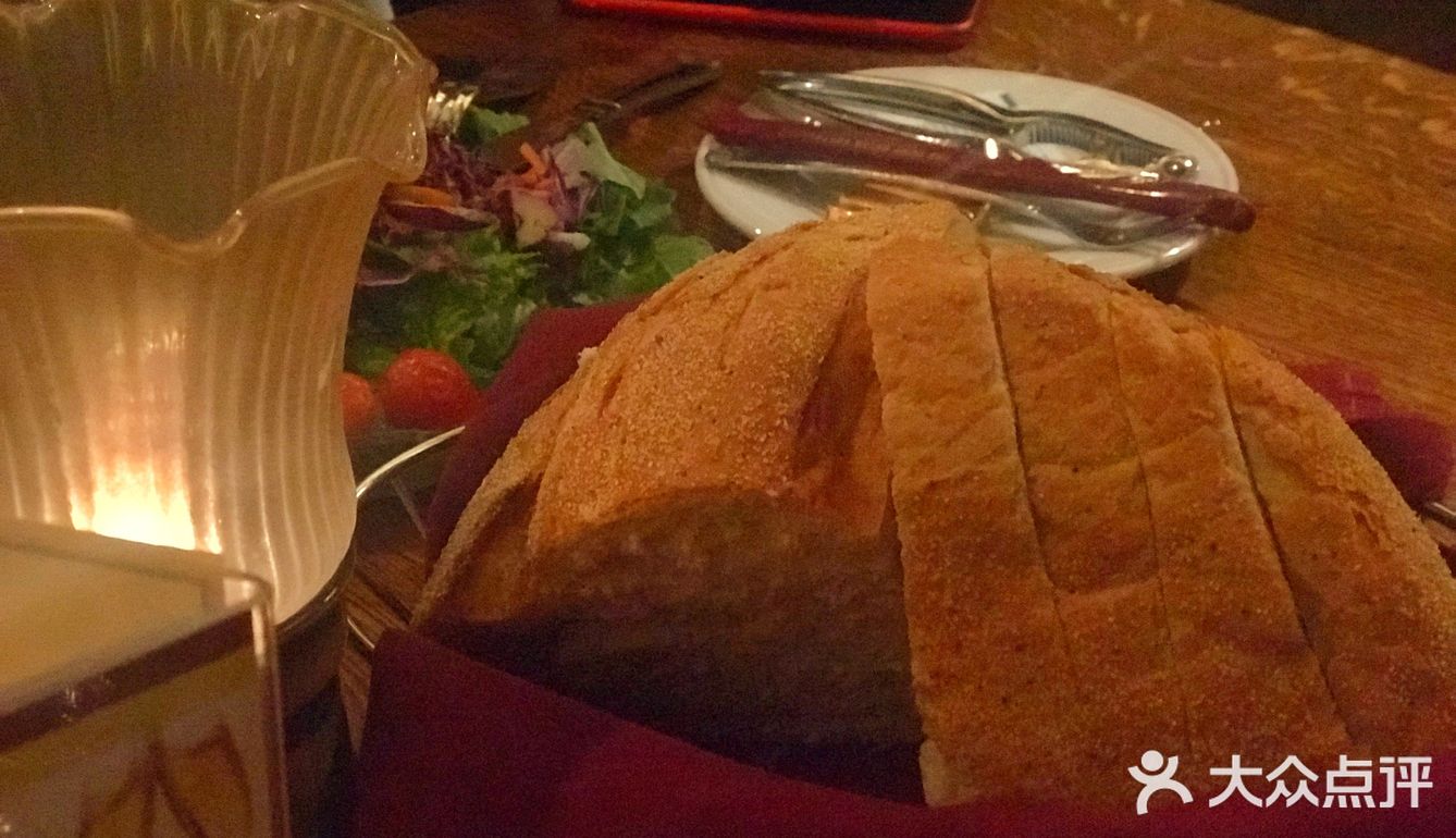 2018最后一天在Fairbanks的此餐厅吃新年大餐