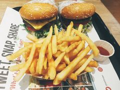 -The Habit Burger Grill 哈比特汉堡(爱琴海店)