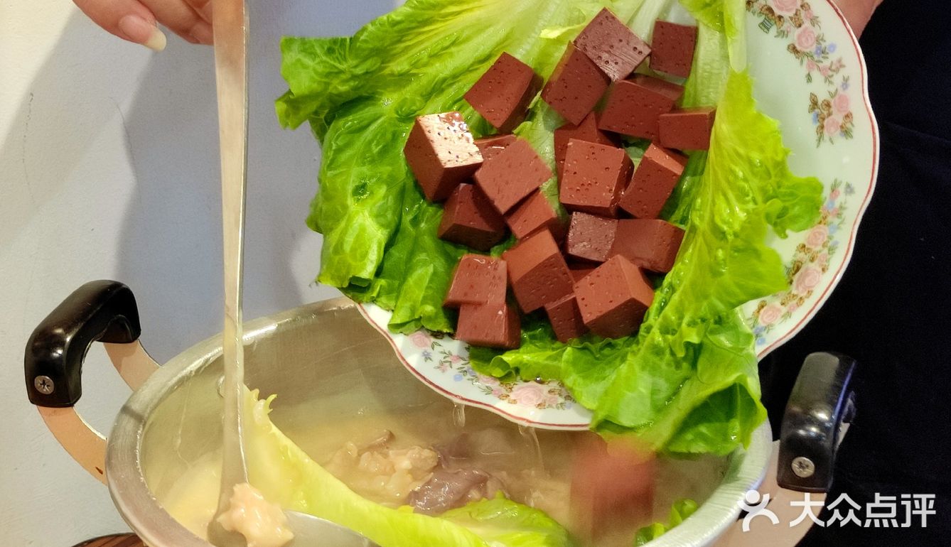 春日必打卡！升记猪杂粥上海首店