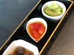 -铭牛烧肉·和牛海鲜自助(高新月牙湖店)