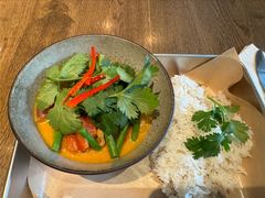 泰式红咖喱牛肉饭-Wagas(凤凰汇店)