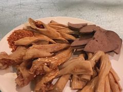 -阳光院坝小龙虾(红牌楼店)