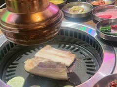 -香猪坊韩国烤肉专属门店(魏公村店)
