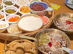 -包整·丝娃娃(一览甲秀楼风景店)