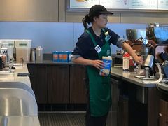 -星巴克臻选(金桥国际店)