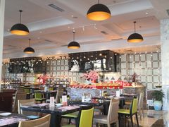 大堂-棕榈阁·巴西烤肉海鲜自助餐厅(中州皇冠假日酒店)