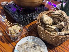 -蚝堡海鲜·威海菜·海肠捞饭·烧烤·亚洲吃蚝公司(幸福门店)