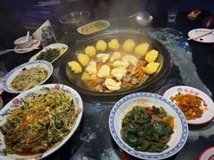 -鱼窝棚柴火铁锅炖(富山屯店)