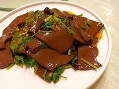 -巢香扣肉馆