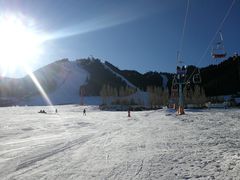 -丝绸之路山地度假区滑雪场
