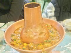 土司铜锅油焖鸡-浩海火烧云傣家菜(京广店)