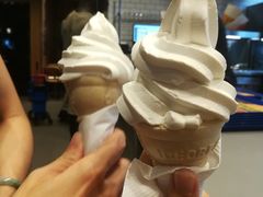 火炬冰淇淋-汉堡王(金鹰天地广场店)